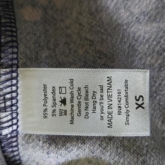 LULAROE | Cassie Pencil Skirt in Purple Triangles sz XS - Picture 7 of 7